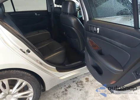 2010 Hyundai Genesis 3.8 z USA, uszkodzony, nr VIN KMHGC4DE5AU094062